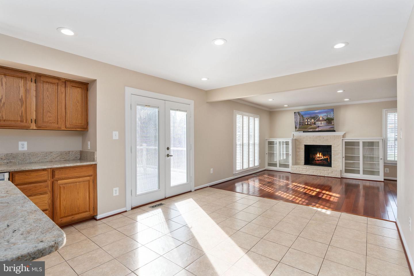 15111 KNICKERBOCKER DR, WOODBRIDGE, Virginia 22193, 5 Bedrooms Bedrooms, ,3 BathroomsBathrooms,Residential,For sale,15111 KNICKERBOCKER DR,VAPW2113238 MLS # VAPW2113238