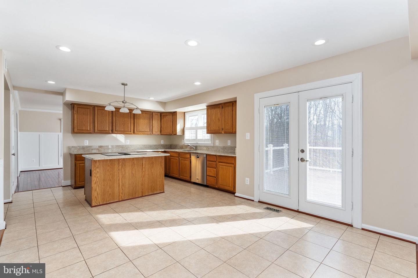 15111 KNICKERBOCKER DR, WOODBRIDGE, Virginia 22193, 5 Bedrooms Bedrooms, ,3 BathroomsBathrooms,Residential,For sale,15111 KNICKERBOCKER DR,VAPW2113238 MLS # VAPW2113238