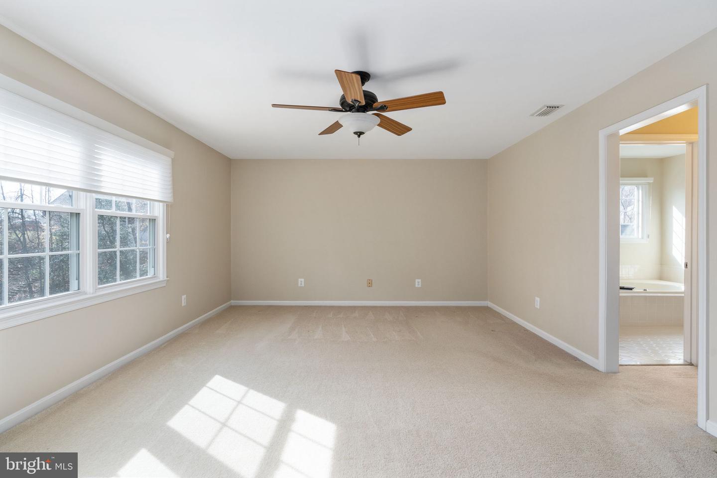 15111 KNICKERBOCKER DR, WOODBRIDGE, Virginia 22193, 5 Bedrooms Bedrooms, ,3 BathroomsBathrooms,Residential,For sale,15111 KNICKERBOCKER DR,VAPW2113238 MLS # VAPW2113238