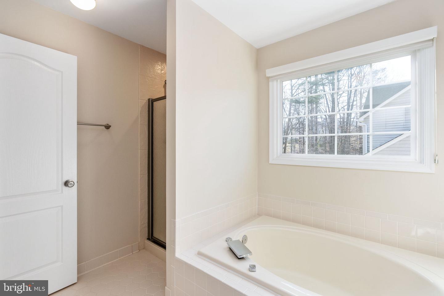 15111 KNICKERBOCKER DR, WOODBRIDGE, Virginia 22193, 5 Bedrooms Bedrooms, ,3 BathroomsBathrooms,Residential,For sale,15111 KNICKERBOCKER DR,VAPW2113238 MLS # VAPW2113238