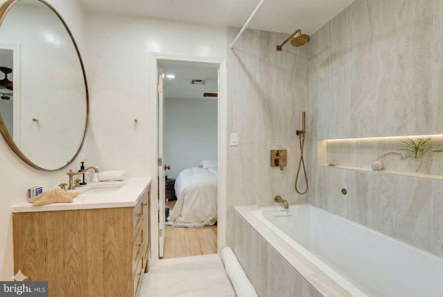 3717 N NELSON ST, ARLINGTON, Virginia 22207, 4 Bedrooms Bedrooms, ,3 BathroomsBathrooms,Residential,For sale,3717 N NELSON ST,VAAR2069438 MLS # VAAR2069438