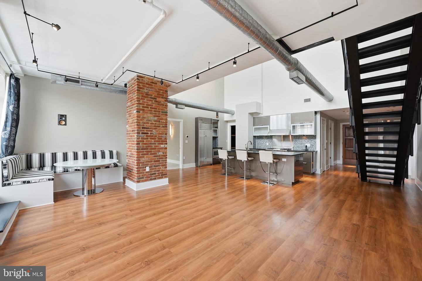 1615 N QUEEN ST #M603, ARLINGTON, Virginia 22209, 2 Bedrooms Bedrooms, ,2 BathroomsBathrooms,Residential,For sale,1615 N QUEEN ST #M603,VAAR2069446 MLS # VAAR2069446 1615 N QUEEN ST #M603, ARLINGTON, Virginia 22209, 2 Bedrooms Bedrooms, ,2 BathroomsBathrooms,Residential,For sale,1615 N QUEEN ST #M603,VAAR2069446 MLS # VAAR2069446