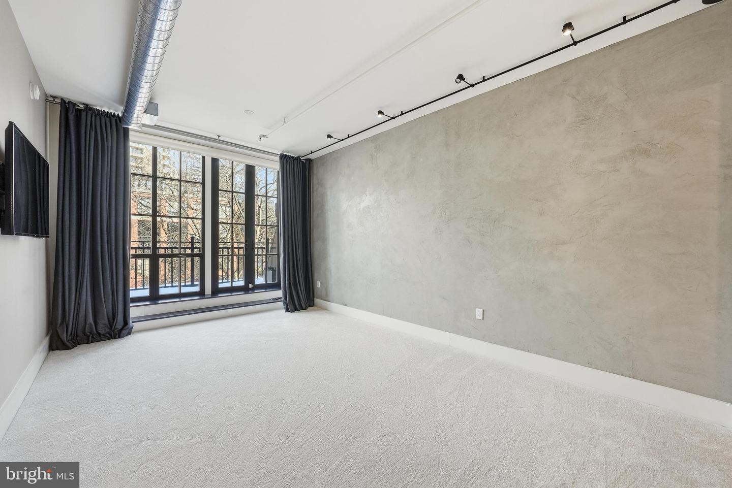 1615 N QUEEN ST #M603, ARLINGTON, Virginia 22209, 2 Bedrooms Bedrooms, ,2 BathroomsBathrooms,Residential,For sale,1615 N QUEEN ST #M603,VAAR2069446 MLS # VAAR2069446 1615 N QUEEN ST #M603, ARLINGTON, Virginia 22209, 2 Bedrooms Bedrooms, ,2 BathroomsBathrooms,Residential,For sale,1615 N QUEEN ST #M603,VAAR2069446 MLS # VAAR2069446