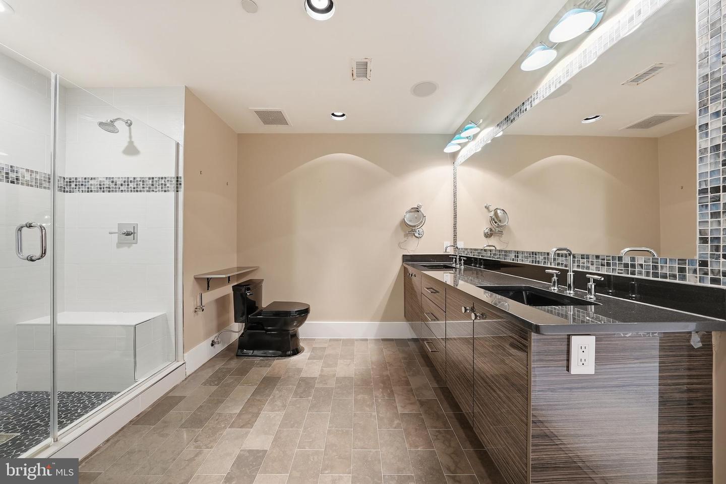 1615 N QUEEN ST #M603, ARLINGTON, Virginia 22209, 2 Bedrooms Bedrooms, ,2 BathroomsBathrooms,Residential,For sale,1615 N QUEEN ST #M603,VAAR2069446 MLS # VAAR2069446 1615 N QUEEN ST #M603, ARLINGTON, Virginia 22209, 2 Bedrooms Bedrooms, ,2 BathroomsBathrooms,Residential,For sale,1615 N QUEEN ST #M603,VAAR2069446 MLS # VAAR2069446