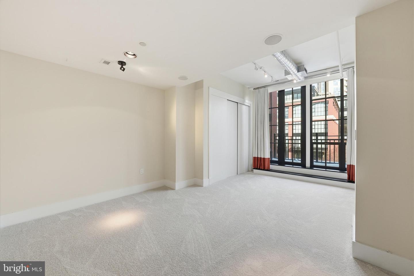 1615 N QUEEN ST #M603, ARLINGTON, Virginia 22209, 2 Bedrooms Bedrooms, ,2 BathroomsBathrooms,Residential,For sale,1615 N QUEEN ST #M603,VAAR2069446 MLS # VAAR2069446 1615 N QUEEN ST #M603, ARLINGTON, Virginia 22209, 2 Bedrooms Bedrooms, ,2 BathroomsBathrooms,Residential,For sale,1615 N QUEEN ST #M603,VAAR2069446 MLS # VAAR2069446