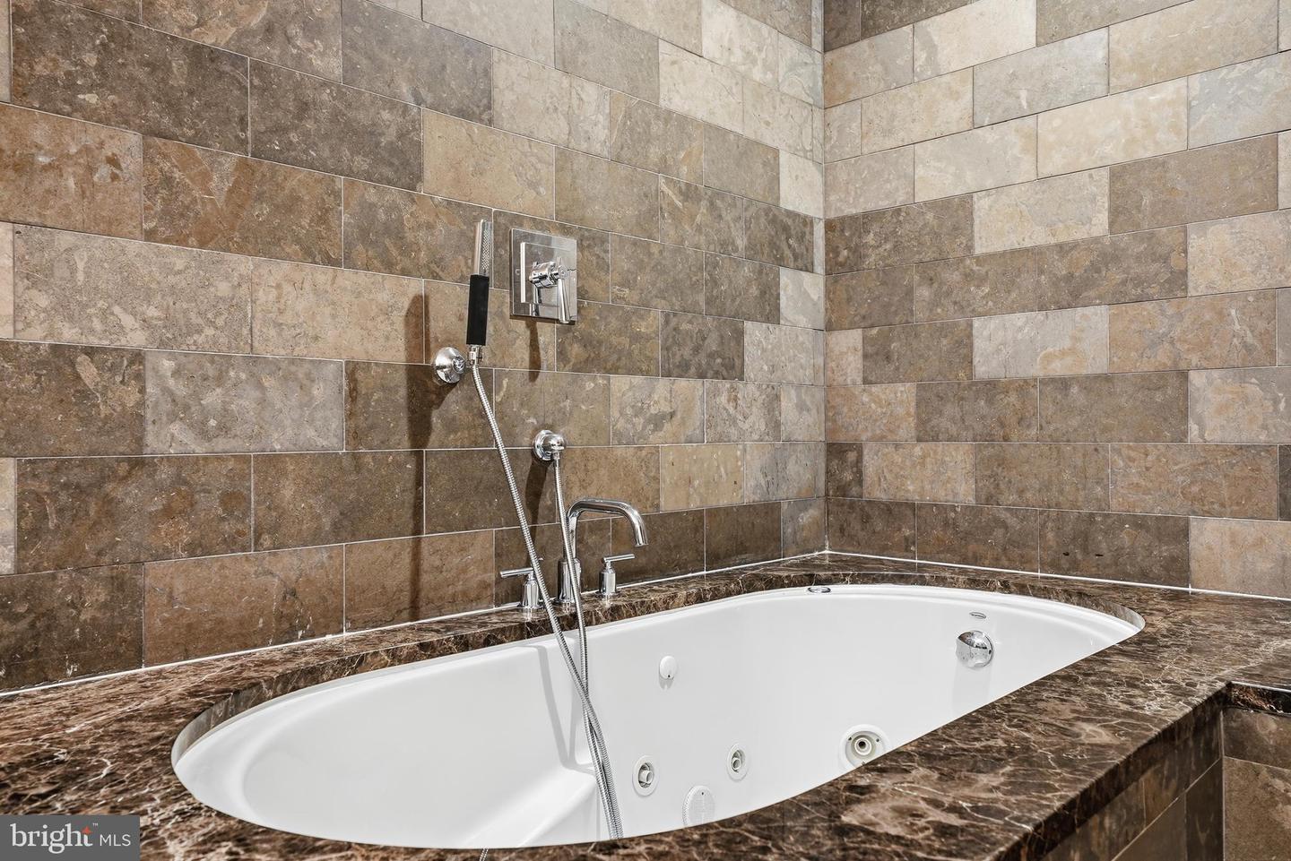 1615 N QUEEN ST #M603, ARLINGTON, Virginia 22209, 2 Bedrooms Bedrooms, ,2 BathroomsBathrooms,Residential,For sale,1615 N QUEEN ST #M603,VAAR2069446 MLS # VAAR2069446 1615 N QUEEN ST #M603, ARLINGTON, Virginia 22209, 2 Bedrooms Bedrooms, ,2 BathroomsBathrooms,Residential,For sale,1615 N QUEEN ST #M603,VAAR2069446 MLS # VAAR2069446