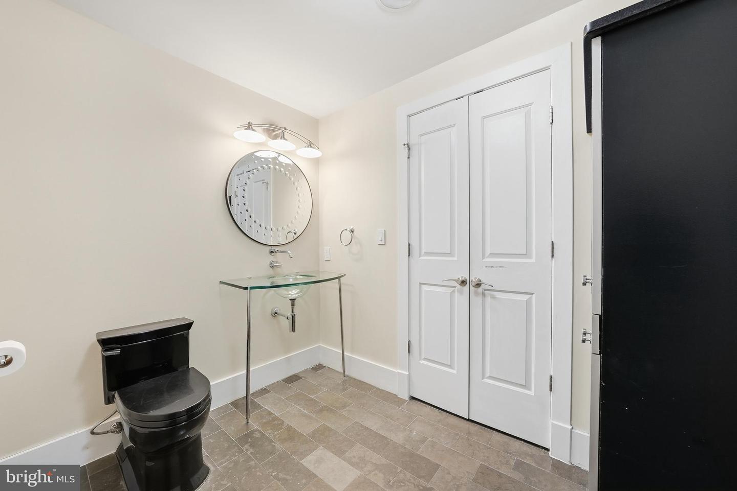 1615 N QUEEN ST #M603, ARLINGTON, Virginia 22209, 2 Bedrooms Bedrooms, ,2 BathroomsBathrooms,Residential,For sale,1615 N QUEEN ST #M603,VAAR2069446 MLS # VAAR2069446 1615 N QUEEN ST #M603, ARLINGTON, Virginia 22209, 2 Bedrooms Bedrooms, ,2 BathroomsBathrooms,Residential,For sale,1615 N QUEEN ST #M603,VAAR2069446 MLS # VAAR2069446