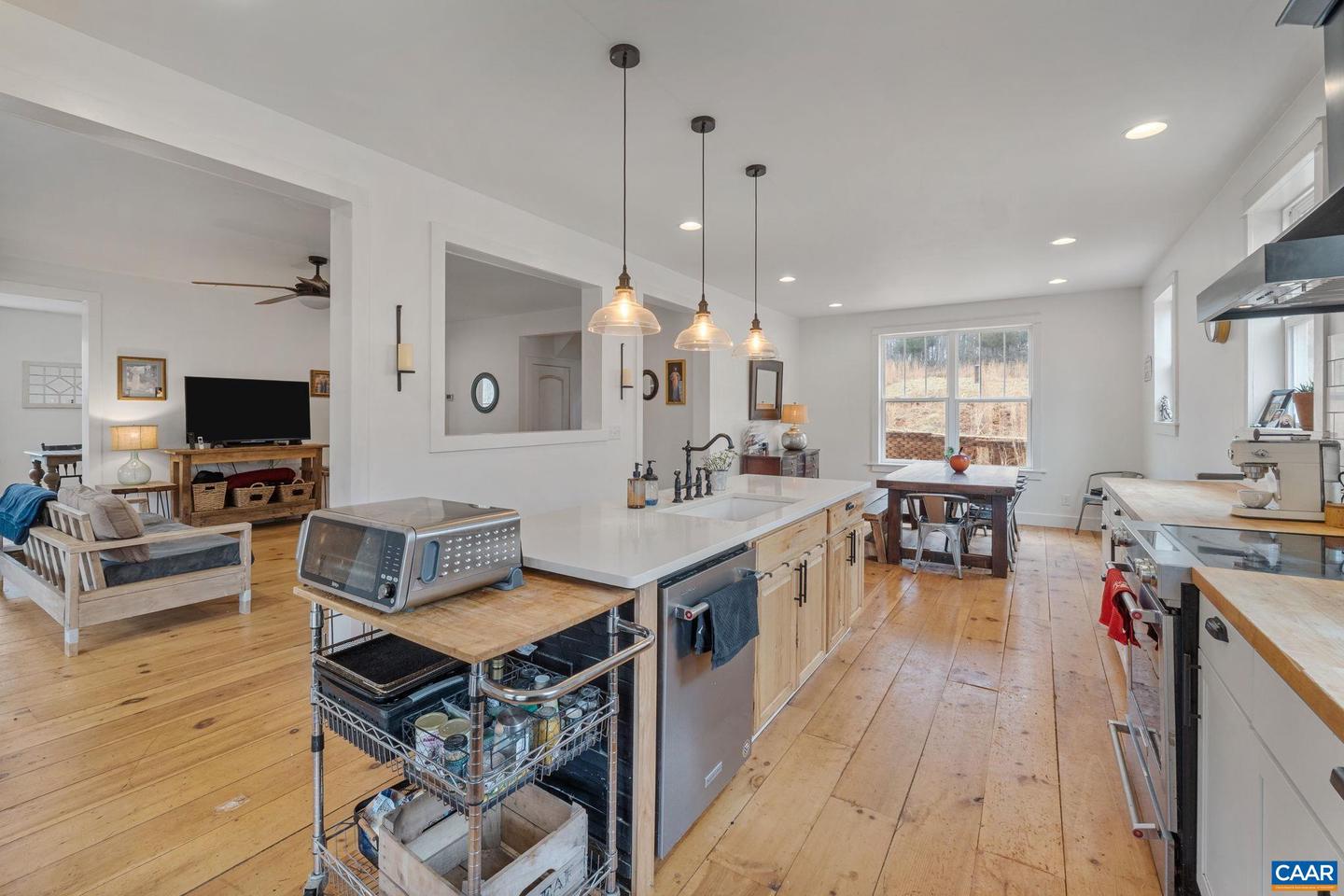 459 ROCKY HOLLOW RD, CHARLOTTESVILLE, Virginia 22911, 3 Bedrooms Bedrooms, ,2 BathroomsBathrooms,Residential,For sale,459 ROCKY HOLLOW RD,673781 MLS # 673781