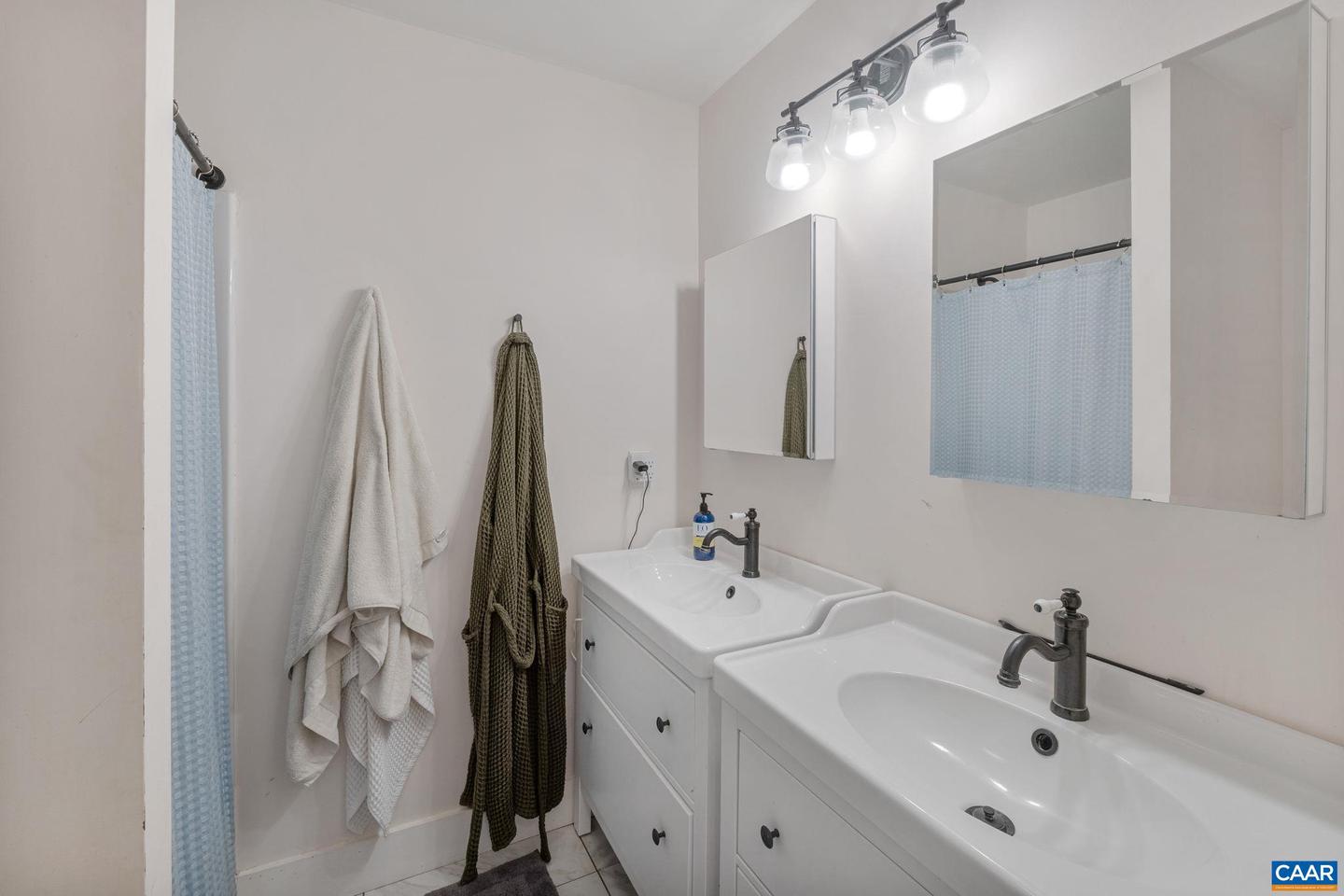 459 ROCKY HOLLOW RD, CHARLOTTESVILLE, Virginia 22911, 3 Bedrooms Bedrooms, ,2 BathroomsBathrooms,Residential,For sale,459 ROCKY HOLLOW RD,673781 MLS # 673781