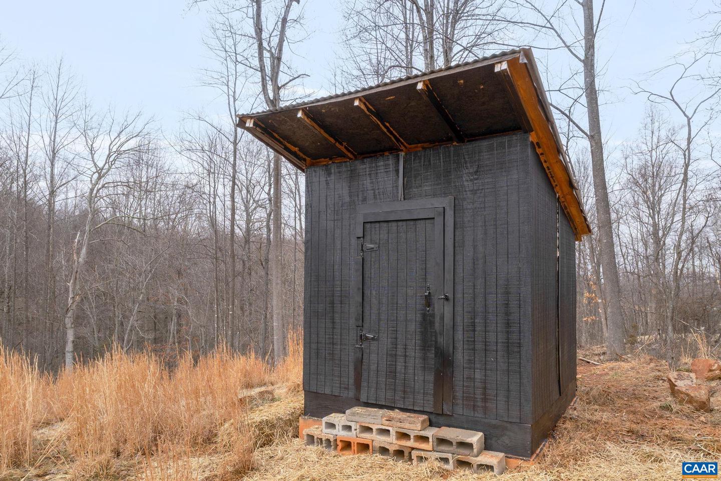 459 ROCKY HOLLOW RD, CHARLOTTESVILLE, Virginia 22911, 3 Bedrooms Bedrooms, ,2 BathroomsBathrooms,Residential,For sale,459 ROCKY HOLLOW RD,673781 MLS # 673781