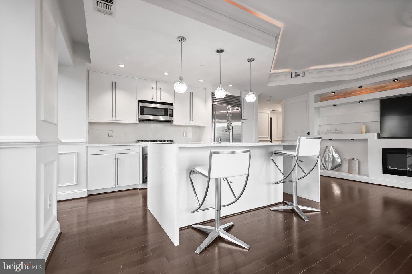 1111 19TH ST N #1707, ARLINGTON, Virginia 22209, 2 Bedrooms Bedrooms, 5 Rooms Rooms,2 BathroomsBathrooms,Residential,For sale,1111 19TH ST N #1707,VAAR2069454 MLS # VAAR2069454