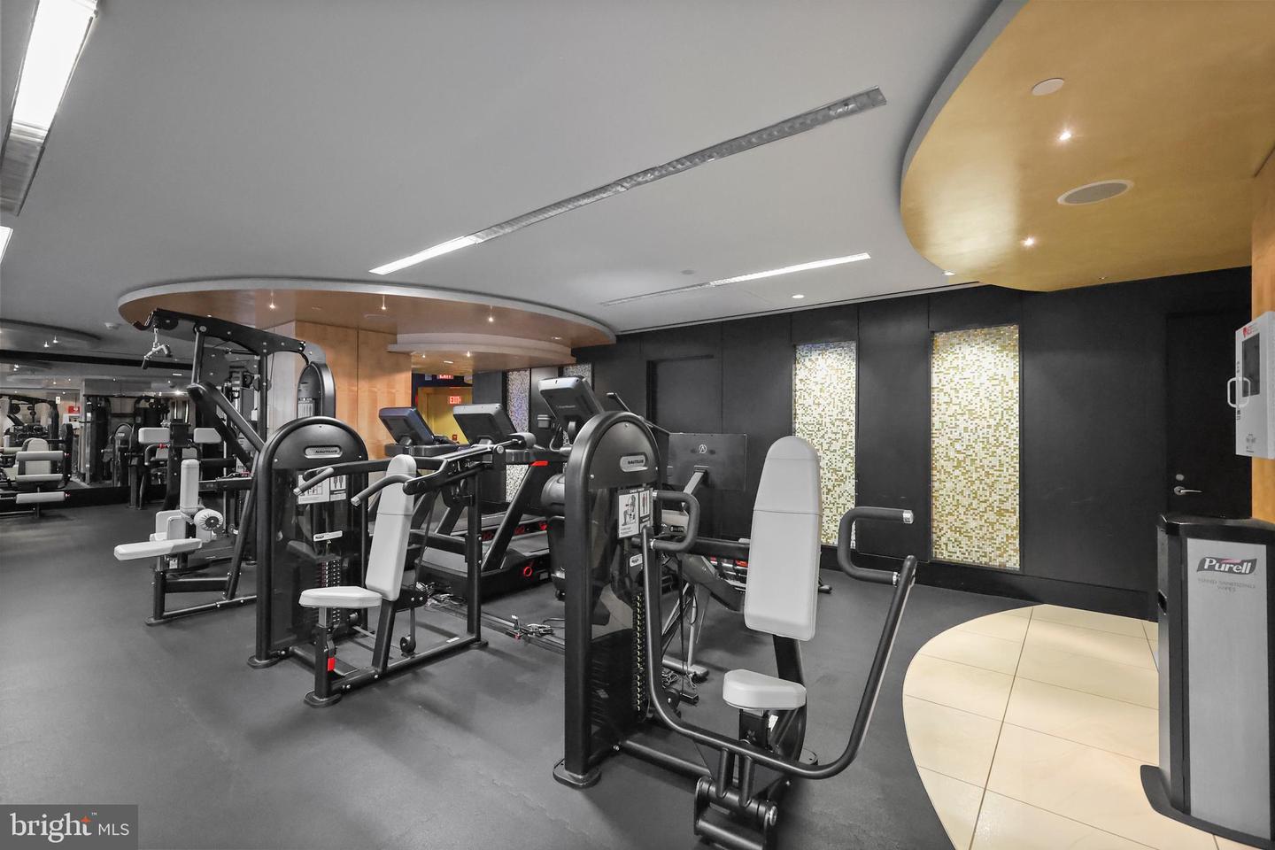 1111 19TH ST N #1707, ARLINGTON, Virginia 22209, 2 Bedrooms Bedrooms, 5 Rooms Rooms,2 BathroomsBathrooms,Residential,For sale,1111 19TH ST N #1707,VAAR2069454 MLS # VAAR2069454