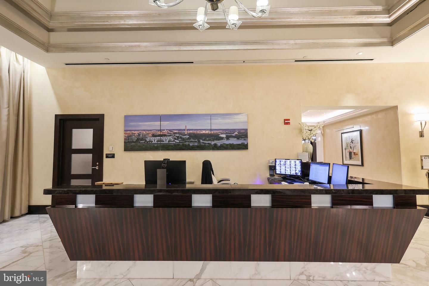 1111 19TH ST N #1707, ARLINGTON, Virginia 22209, 2 Bedrooms Bedrooms, 5 Rooms Rooms,2 BathroomsBathrooms,Residential,For sale,1111 19TH ST N #1707,VAAR2069454 MLS # VAAR2069454