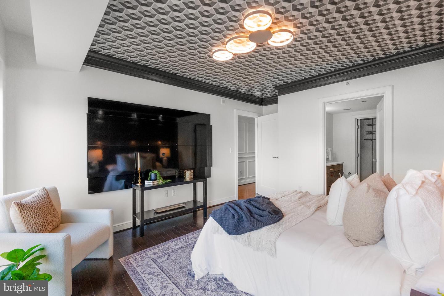 1111 19TH ST N #1707, ARLINGTON, Virginia 22209, 2 Bedrooms Bedrooms, 5 Rooms Rooms,2 BathroomsBathrooms,Residential,For sale,1111 19TH ST N #1707,VAAR2069454 MLS # VAAR2069454