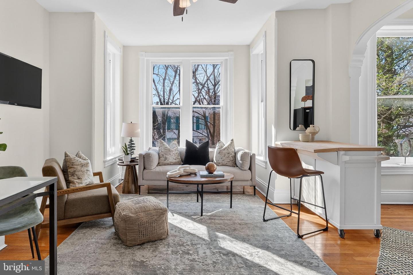 15 3RD ST NE #4, WASHINGTON, District Of Columbia 20002, 1 Bedroom Bedrooms, ,1 BathroomBathrooms,Residential,For sale,15 3RD ST NE #4,DCDC2248224 MLS # DCDC2248224