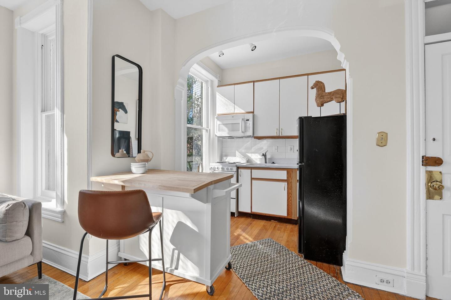 15 3RD ST NE #4, WASHINGTON, District Of Columbia 20002, 1 Bedroom Bedrooms, ,1 BathroomBathrooms,Residential,For sale,15 3RD ST NE #4,DCDC2248224 MLS # DCDC2248224