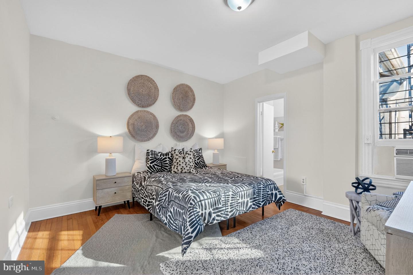 15 3RD ST NE #4, WASHINGTON, District Of Columbia 20002, 1 Bedroom Bedrooms, ,1 BathroomBathrooms,Residential,For sale,15 3RD ST NE #4,DCDC2248224 MLS # DCDC2248224