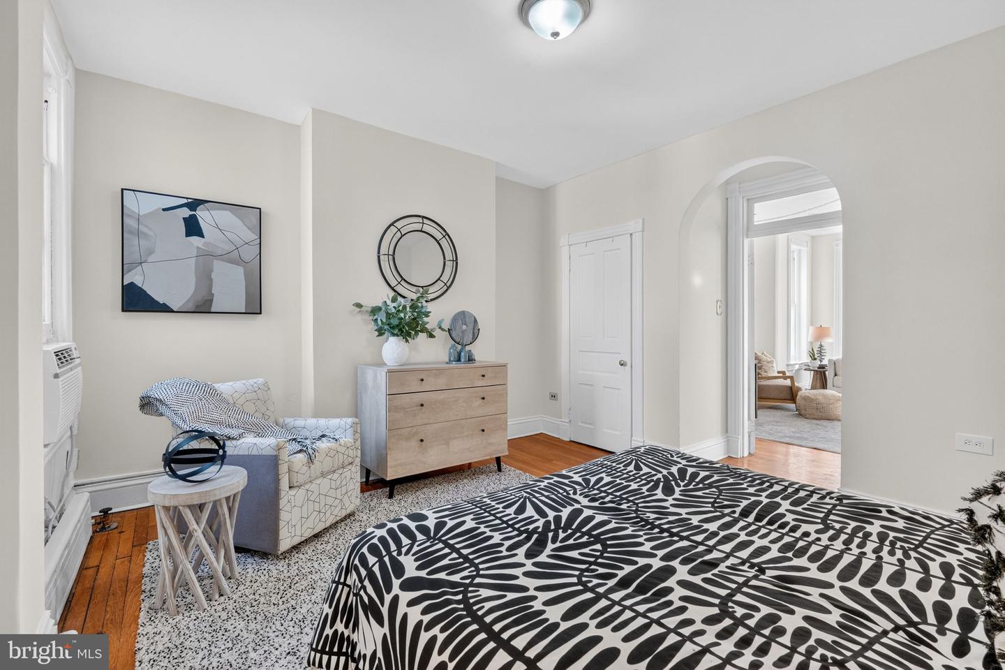 15 3RD ST NE #4, WASHINGTON, District Of Columbia 20002, 1 Bedroom Bedrooms, ,1 BathroomBathrooms,Residential,For sale,15 3RD ST NE #4,DCDC2248224 MLS # DCDC2248224