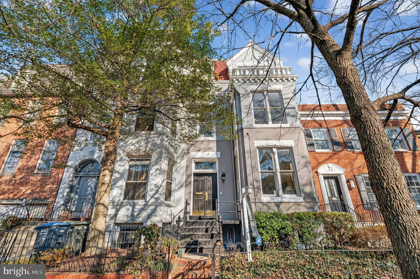 15 3RD ST NE #4, WASHINGTON, District Of Columbia 20002, 1 Bedroom Bedrooms, ,1 BathroomBathrooms,Residential,For sale,15 3RD ST NE #4,DCDC2248224 MLS # DCDC2248224