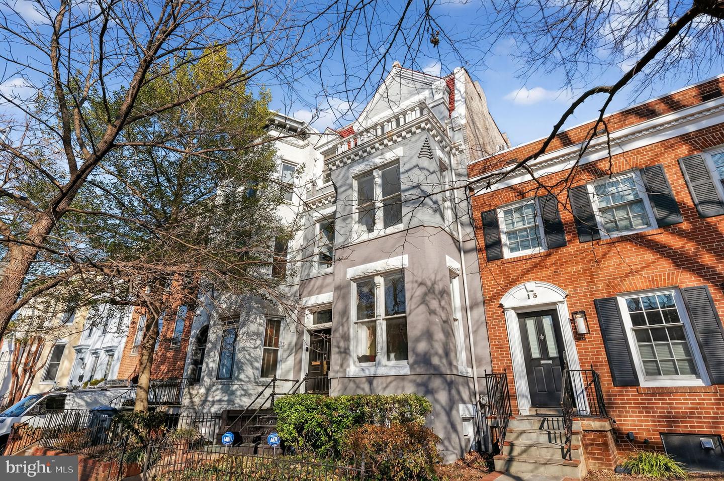 15 3RD ST NE #4, WASHINGTON, District Of Columbia 20002, 1 Bedroom Bedrooms, ,1 BathroomBathrooms,Residential,For sale,15 3RD ST NE #4,DCDC2248224 MLS # DCDC2248224