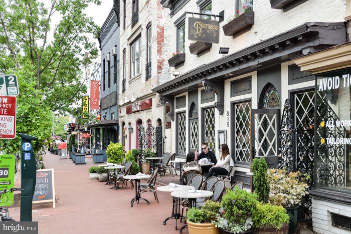 15 3RD ST NE #4, WASHINGTON, District Of Columbia 20002, 1 Bedroom Bedrooms, ,1 BathroomBathrooms,Residential,For sale,15 3RD ST NE #4,DCDC2248224 MLS # DCDC2248224