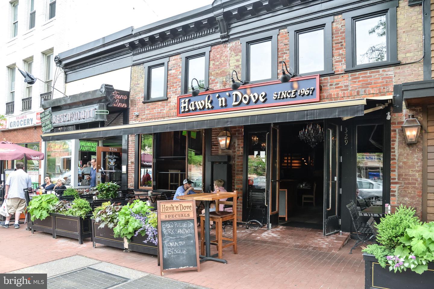 15 3RD ST NE #4, WASHINGTON, District Of Columbia 20002, 1 Bedroom Bedrooms, ,1 BathroomBathrooms,Residential,For sale,15 3RD ST NE #4,DCDC2248224 MLS # DCDC2248224