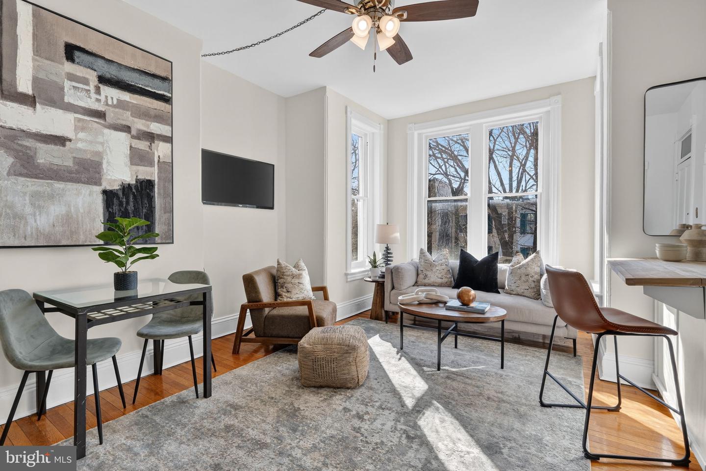 15 3RD ST NE #4, WASHINGTON, District Of Columbia 20002, 1 Bedroom Bedrooms, ,1 BathroomBathrooms,Residential,For sale,15 3RD ST NE #4,DCDC2248224 MLS # DCDC2248224