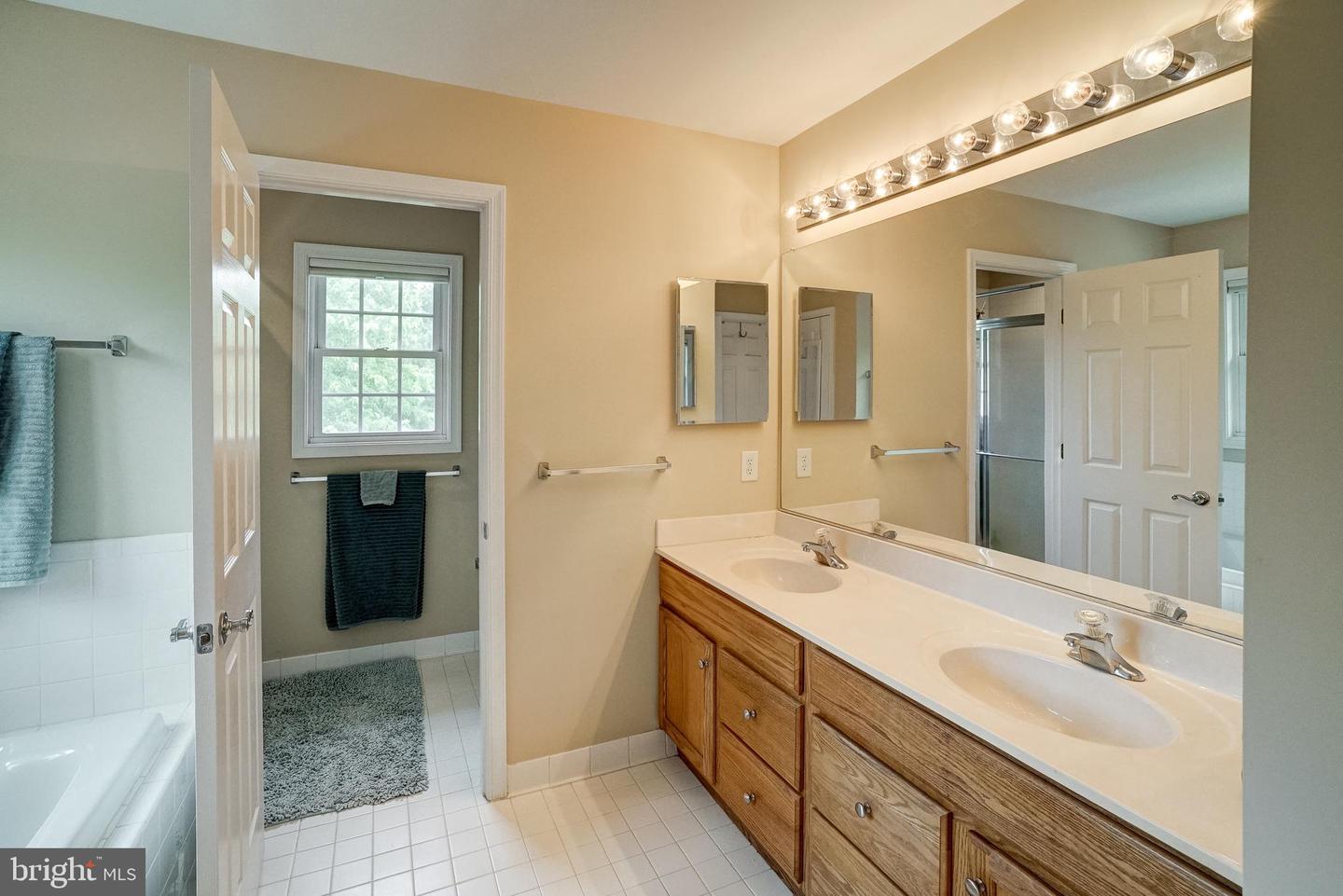 63 LAKE FOREST DR, MINERAL, Virginia 23117, 4 Bedrooms Bedrooms, 17 Rooms Rooms,4 BathroomsBathrooms,Residential,For sale,63 LAKE FOREST DR,VALA2009366 MLS # VALA2009366