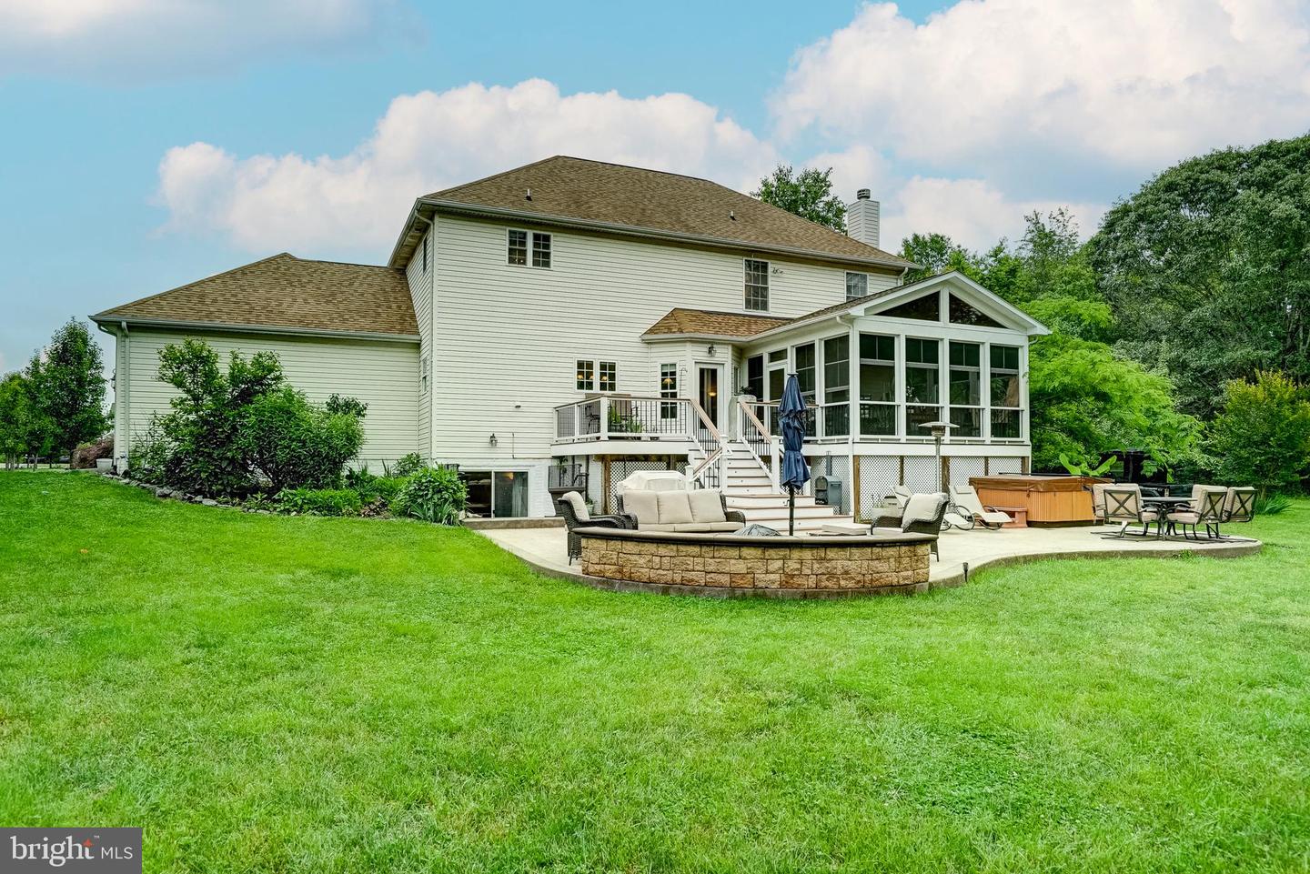 63 LAKE FOREST DR, MINERAL, Virginia 23117, 4 Bedrooms Bedrooms, 17 Rooms Rooms,4 BathroomsBathrooms,Residential,For sale,63 LAKE FOREST DR,VALA2009366 MLS # VALA2009366