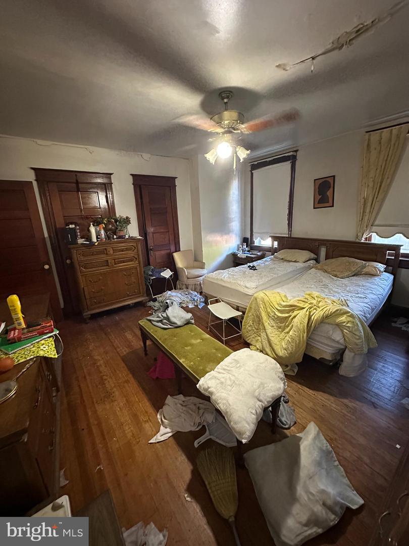 1122 HOLBROOK ST NE, WASHINGTON, District Of Columbia 20002, 3 Bedrooms Bedrooms, ,1 BathroomBathrooms,Residential,For sale,1122 HOLBROOK ST NE,DCDC2248244 MLS # DCDC2248244