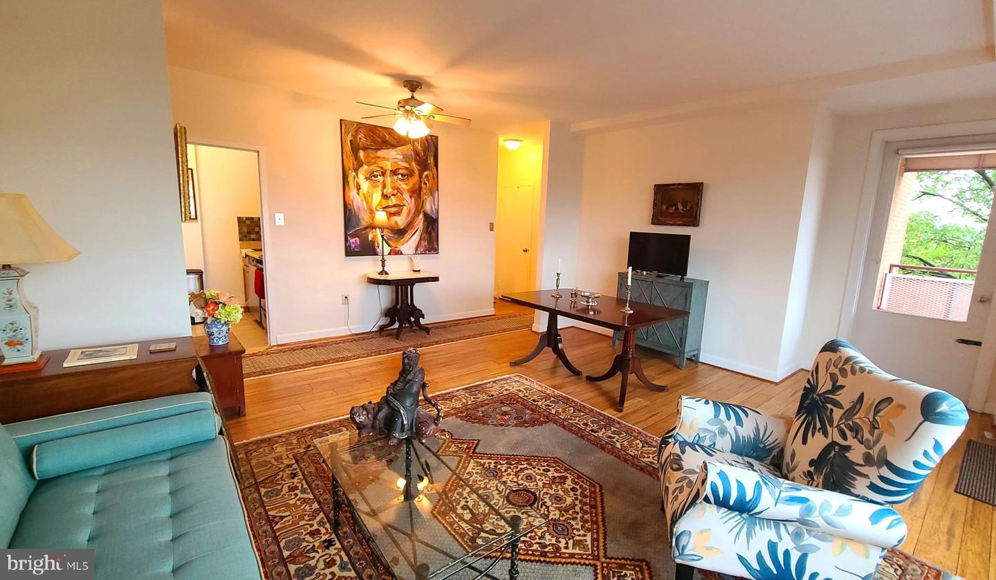 1021 ARLINGTON BLVD #330, ARLINGTON, Virginia 22209, 1 Bedroom Bedrooms, ,1 BathroomBathrooms,Residential,For sale,1021 ARLINGTON BLVD #330,VAAR2069466 MLS # VAAR2069466