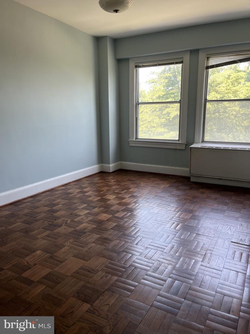 4000 CATHEDRAL AVE NW #309B, WASHINGTON, District Of Columbia 20016, 2 Bedrooms Bedrooms, ,1 BathroomBathrooms,Residential,For sale,4000 CATHEDRAL AVE NW #309B,DCDC2208254 MLS # DCDC2208254