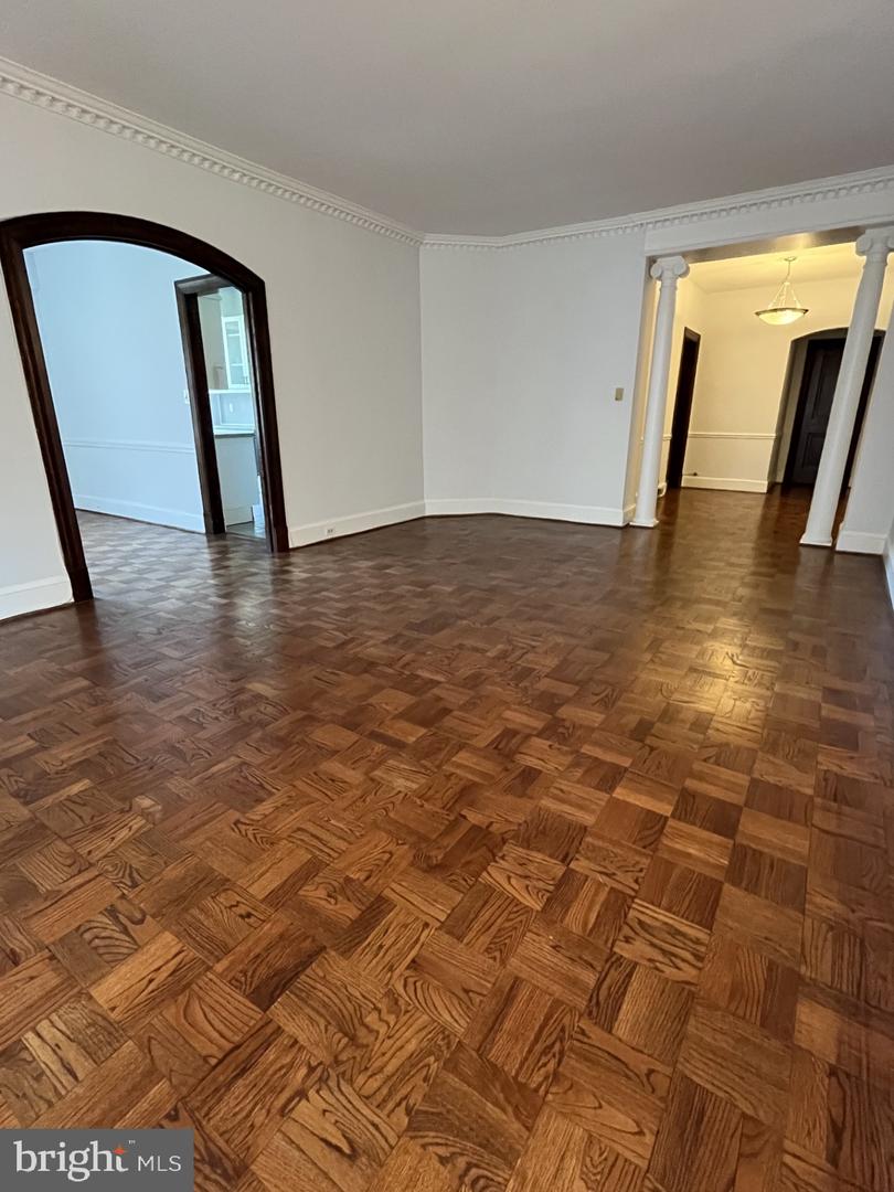 4000 CATHEDRAL AVE NW #309B, WASHINGTON, District Of Columbia 20016, 2 Bedrooms Bedrooms, ,1 BathroomBathrooms,Residential,For sale,4000 CATHEDRAL AVE NW #309B,DCDC2208254 MLS # DCDC2208254