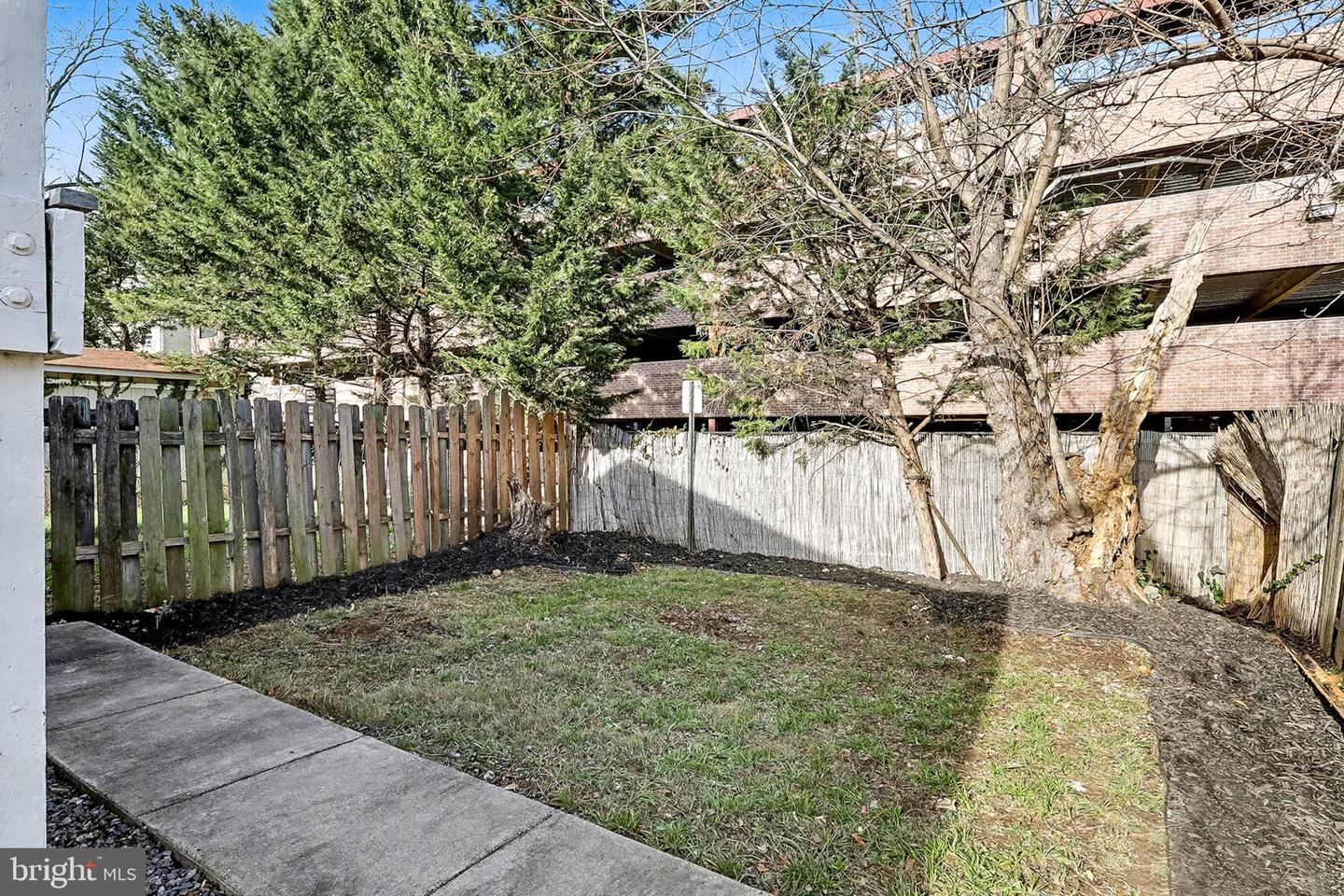 40 E REED AVE, ALEXANDRIA, Virginia 22305, 2 Bedrooms Bedrooms, ,1 BathroomBathrooms,Residential,For sale,40 E REED AVE,VAAX2050416 MLS # VAAX2050416