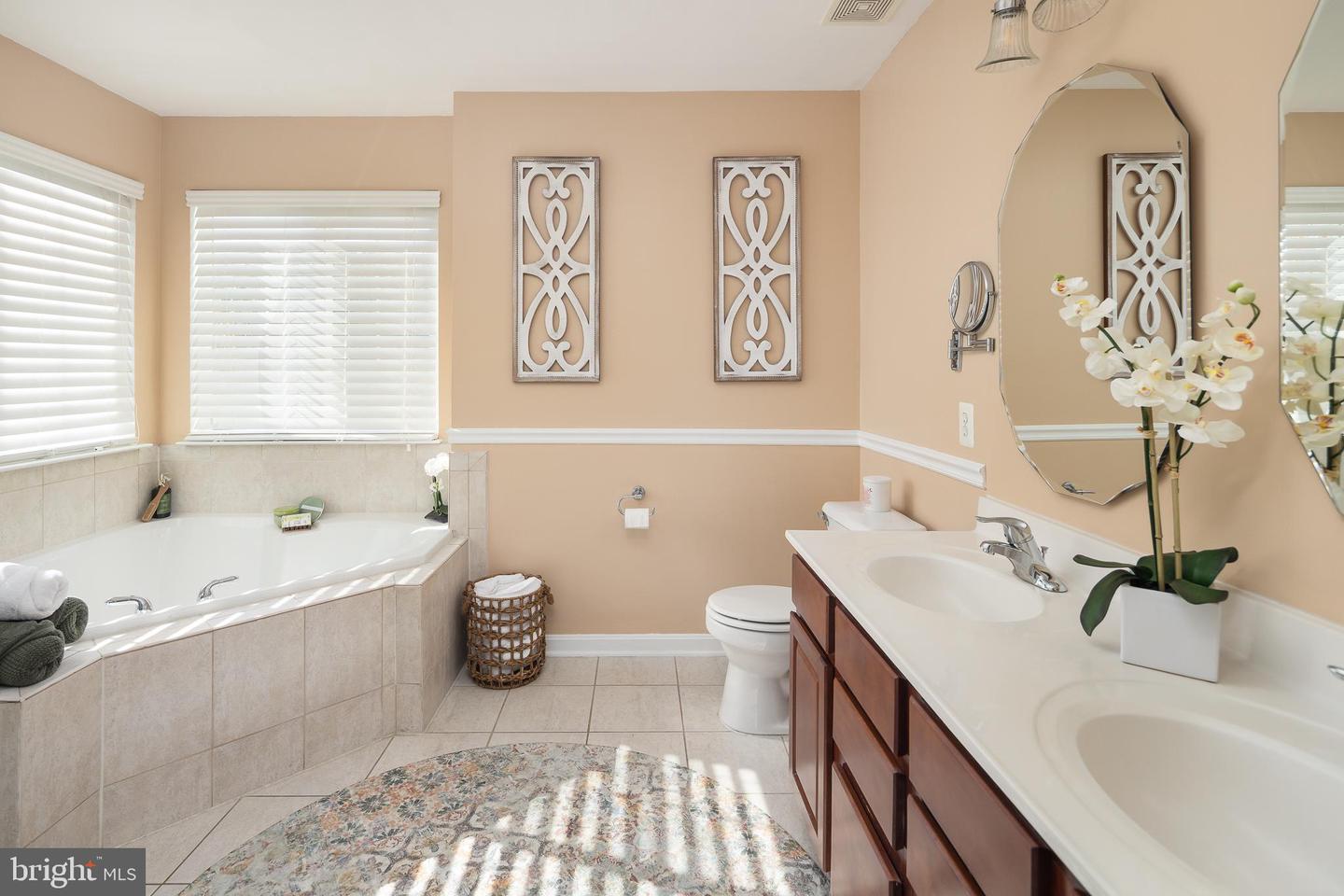 12017 YOUNGTREE CT, BRISTOW, Virginia 20136, 4 Bedrooms Bedrooms, 16 Rooms Rooms,3 BathroomsBathrooms,Residential,For sale,12017 YOUNGTREE CT,VAPW2106964 MLS # VAPW2106964