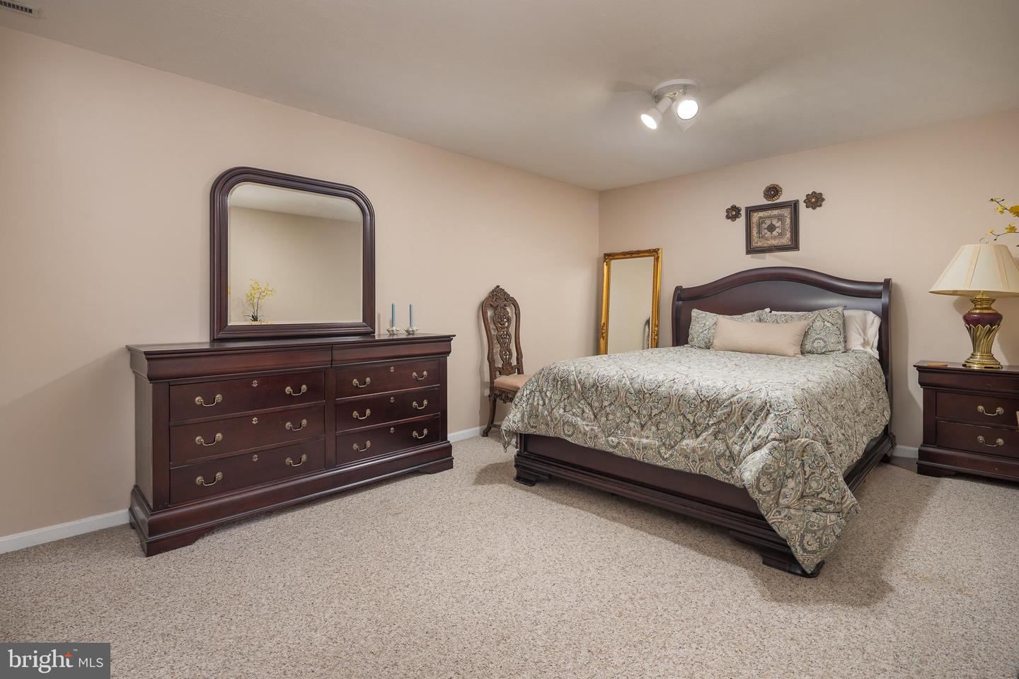 12017 YOUNGTREE CT, BRISTOW, Virginia 20136, 4 Bedrooms Bedrooms, 16 Rooms Rooms,3 BathroomsBathrooms,Residential,For sale,12017 YOUNGTREE CT,VAPW2106964 MLS # VAPW2106964