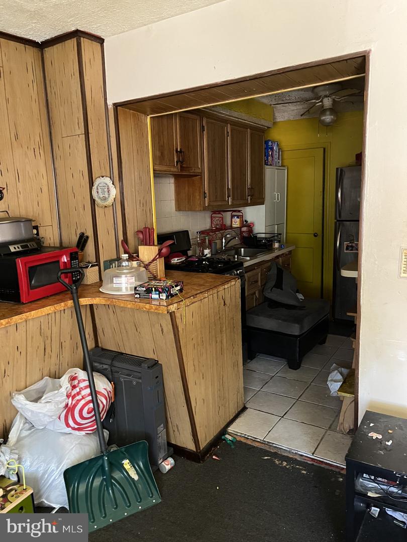 3417 24TH ST SE, WASHINGTON, District Of Columbia 20020, 2 Bedrooms Bedrooms, ,1 BathroomBathrooms,Residential,For sale,3417 24TH ST SE,DCDC2231418 MLS # DCDC2231418