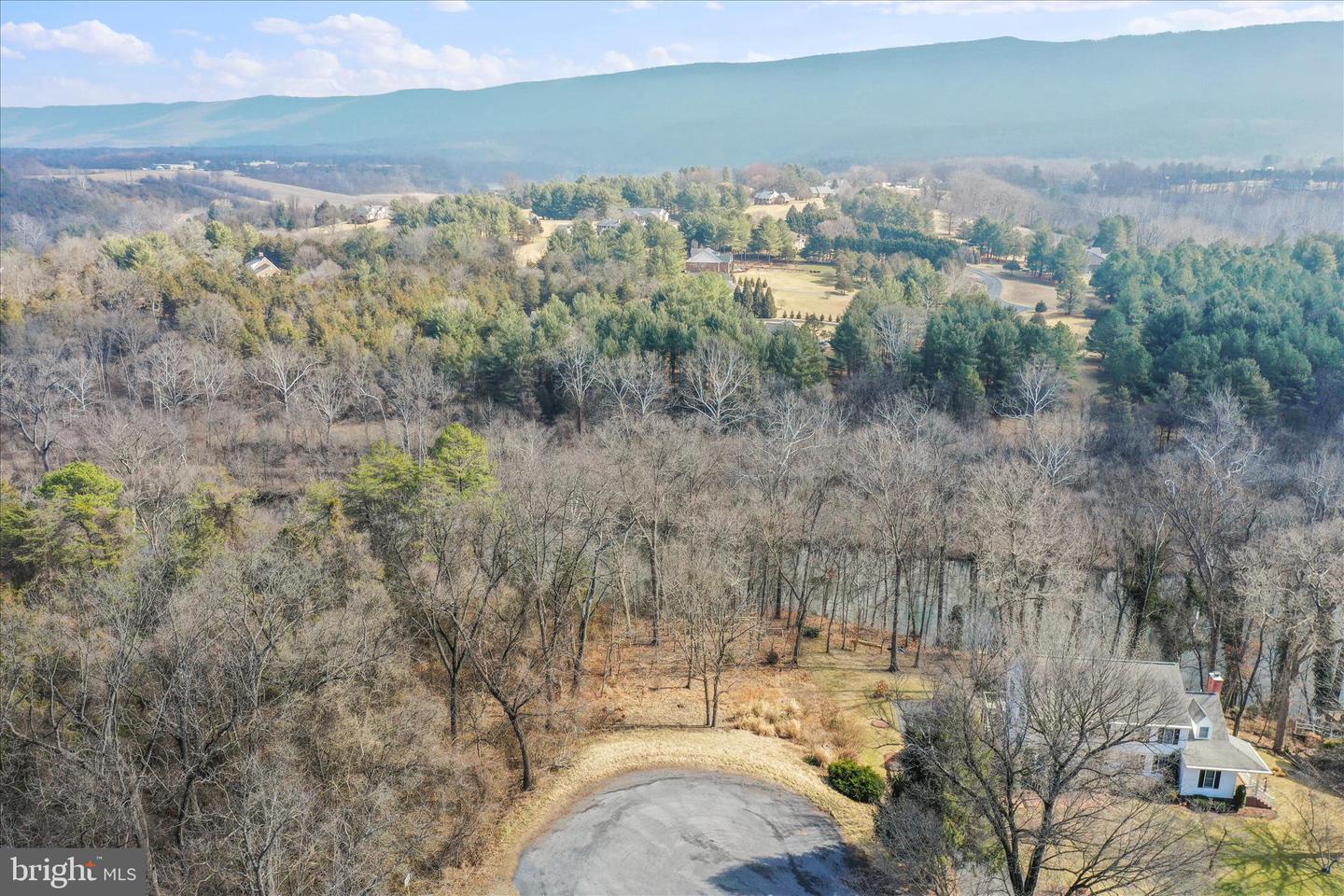 LOT 11 MANOR DR, EDINBURG, Virginia 22824, ,Land,For sale,LOT 11 MANOR DR,VASH2013696 MLS # VASH2013696