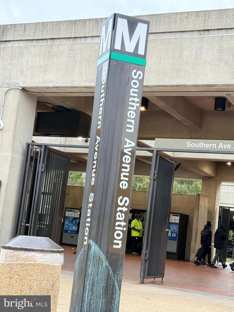 742 CONGRESS ST SE, WASHINGTON, District Of Columbia 20032, 3 Bedrooms Bedrooms, ,2 BathroomsBathrooms,Residential,For sale,742 CONGRESS ST SE,DCDC2233356 MLS # DCDC2233356