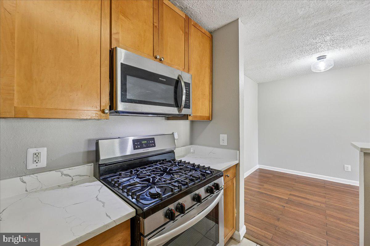 60 S VAN DORN ST #210, ALEXANDRIA, Virginia 22304, 2 Bedrooms Bedrooms, 4 Rooms Rooms,2 BathroomsBathrooms,Residential,For sale,60 S VAN DORN ST #210,VAAX2052330 MLS # VAAX2052330