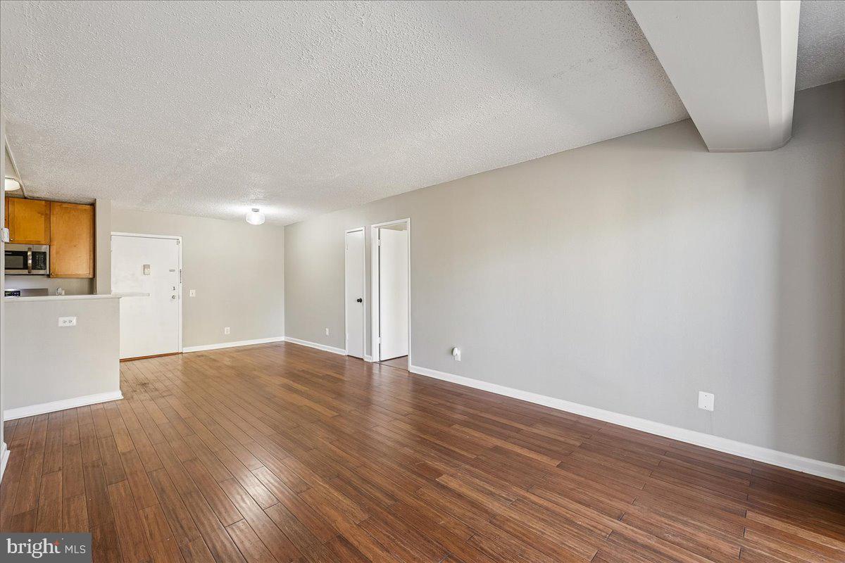 60 S VAN DORN ST #210, ALEXANDRIA, Virginia 22304, 2 Bedrooms Bedrooms, 4 Rooms Rooms,2 BathroomsBathrooms,Residential,For sale,60 S VAN DORN ST #210,VAAX2052330 MLS # VAAX2052330