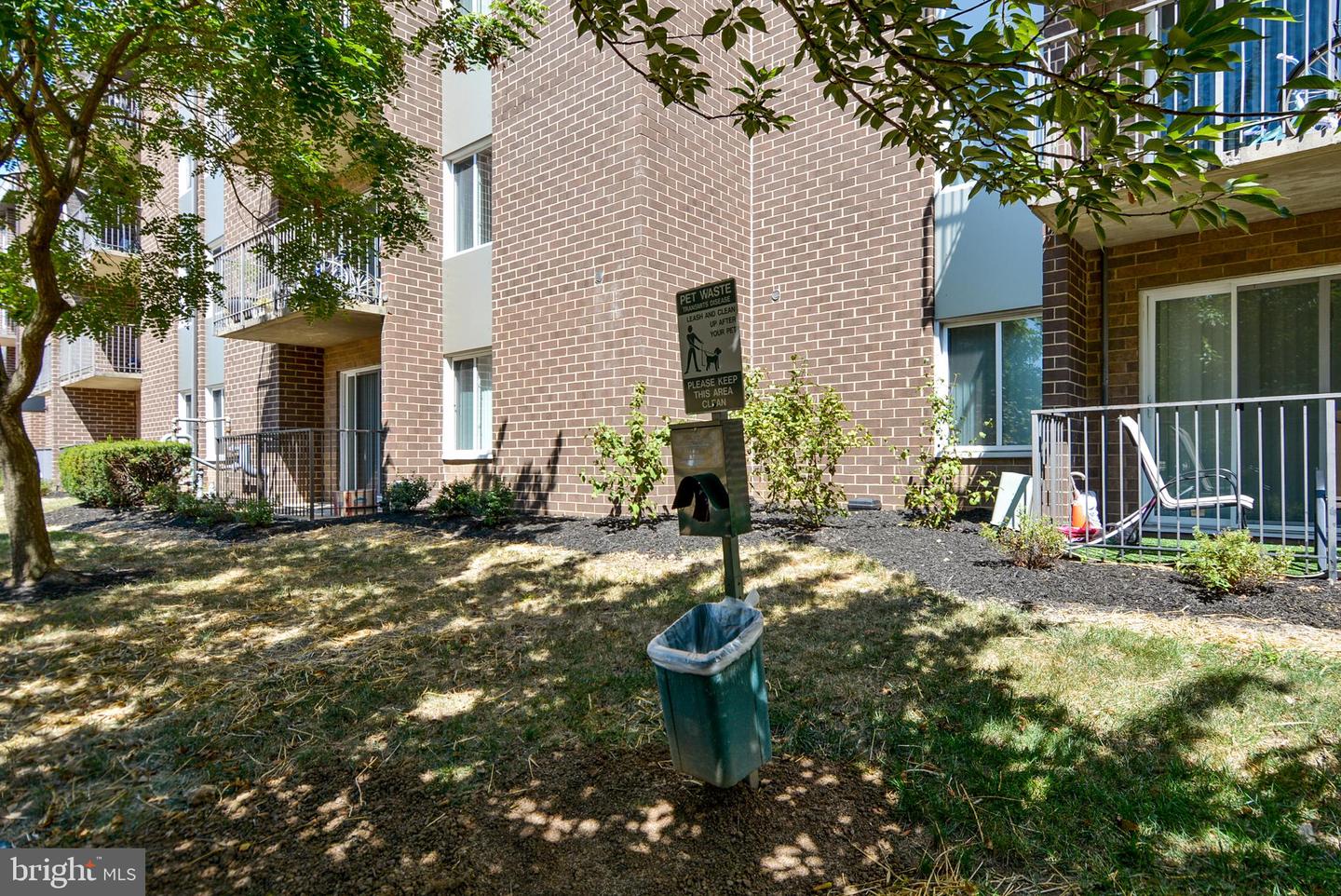 60 S VAN DORN ST #210, ALEXANDRIA, Virginia 22304, 2 Bedrooms Bedrooms, 4 Rooms Rooms,2 BathroomsBathrooms,Residential,For sale,60 S VAN DORN ST #210,VAAX2052330 MLS # VAAX2052330
