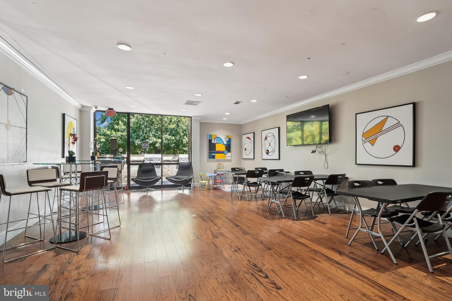 60 S VAN DORN ST #210, ALEXANDRIA, Virginia 22304, 2 Bedrooms Bedrooms, 4 Rooms Rooms,2 BathroomsBathrooms,Residential,For sale,60 S VAN DORN ST #210,VAAX2052330 MLS # VAAX2052330