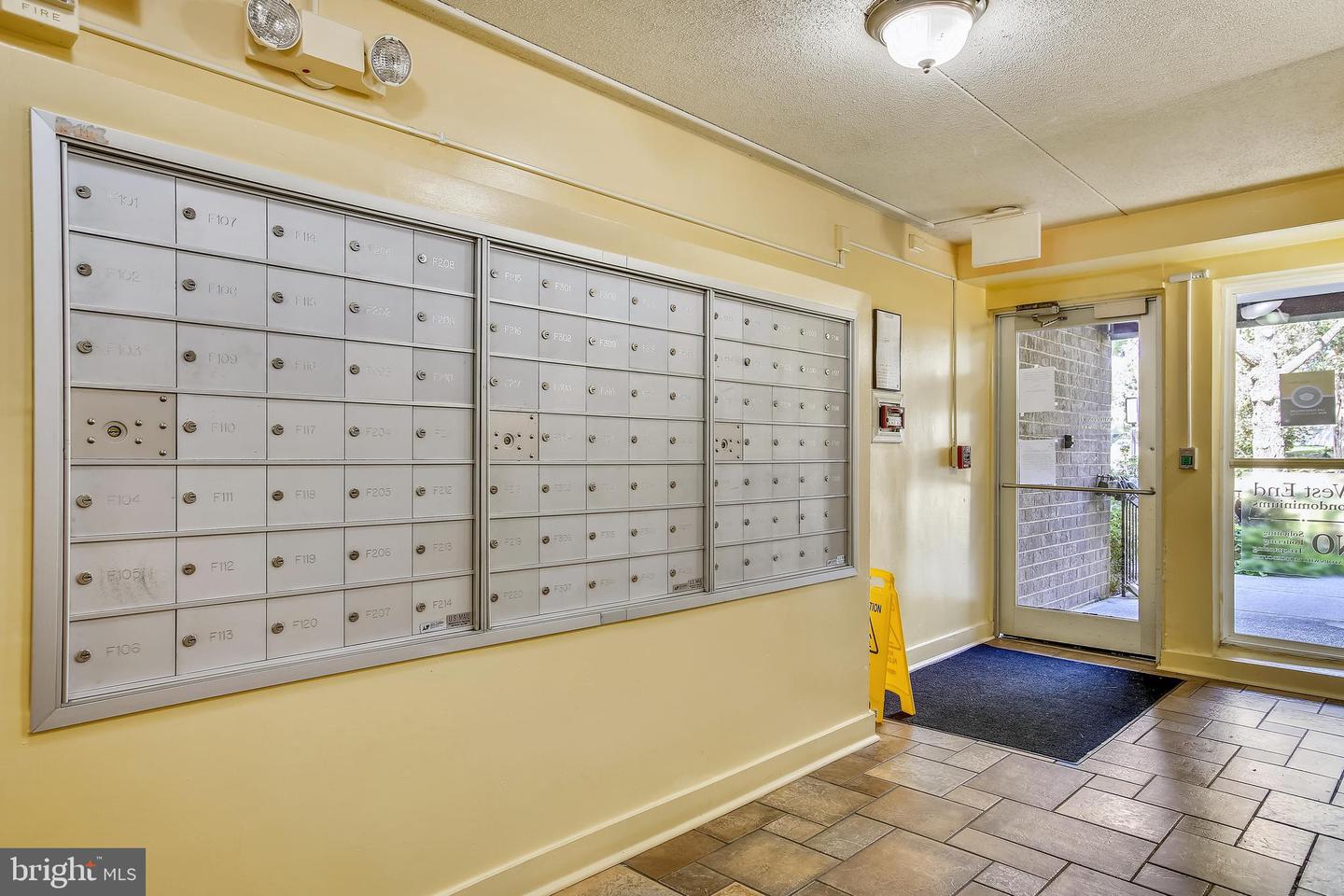 60 S VAN DORN ST #210, ALEXANDRIA, Virginia 22304, 2 Bedrooms Bedrooms, 4 Rooms Rooms,2 BathroomsBathrooms,Residential,For sale,60 S VAN DORN ST #210,VAAX2052330 MLS # VAAX2052330