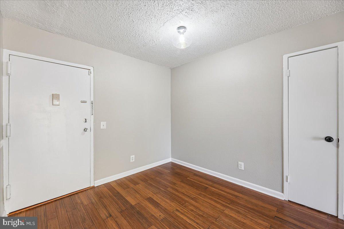 60 S VAN DORN ST #210, ALEXANDRIA, Virginia 22304, 2 Bedrooms Bedrooms, 4 Rooms Rooms,2 BathroomsBathrooms,Residential,For sale,60 S VAN DORN ST #210,VAAX2052330 MLS # VAAX2052330