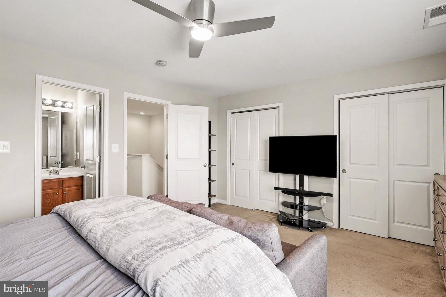 41627 EPPING GREEN SQ, ALDIE, Virginia 20105, 3 Bedrooms Bedrooms, ,2 BathroomsBathrooms,Residential,For sale,41627 EPPING GREEN SQ,VALO2112640 MLS # VALO2112640 41627 EPPING GREEN SQ, ALDIE, Virginia 20105, 3 Bedrooms Bedrooms, ,2 BathroomsBathrooms,Residential,For sale,41627 EPPING GREEN SQ,VALO2112640 MLS # VALO2112640