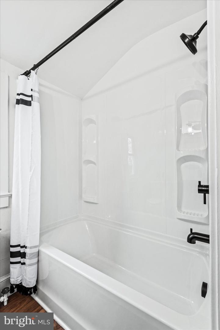 1312 ROWE ST, FREDERICKSBURG, Virginia 22401, 4 Bedrooms Bedrooms, ,3 BathroomsBathrooms,Residential,For sale,1312 ROWE ST,VAFB2009462 MLS # VAFB2009462