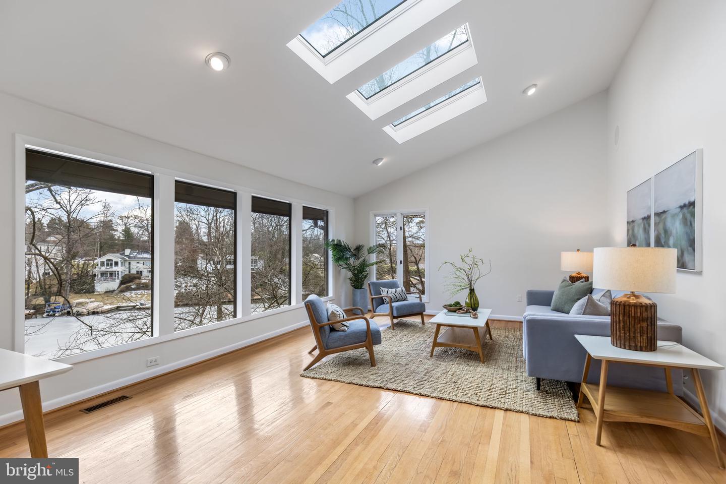 6114 BEACHWAY DR, FALLS CHURCH, Virginia 22041, 4 Bedrooms Bedrooms, ,3 BathroomsBathrooms,Residential,For sale,6114 BEACHWAY DR,VAFX2283782 MLS # VAFX2283782