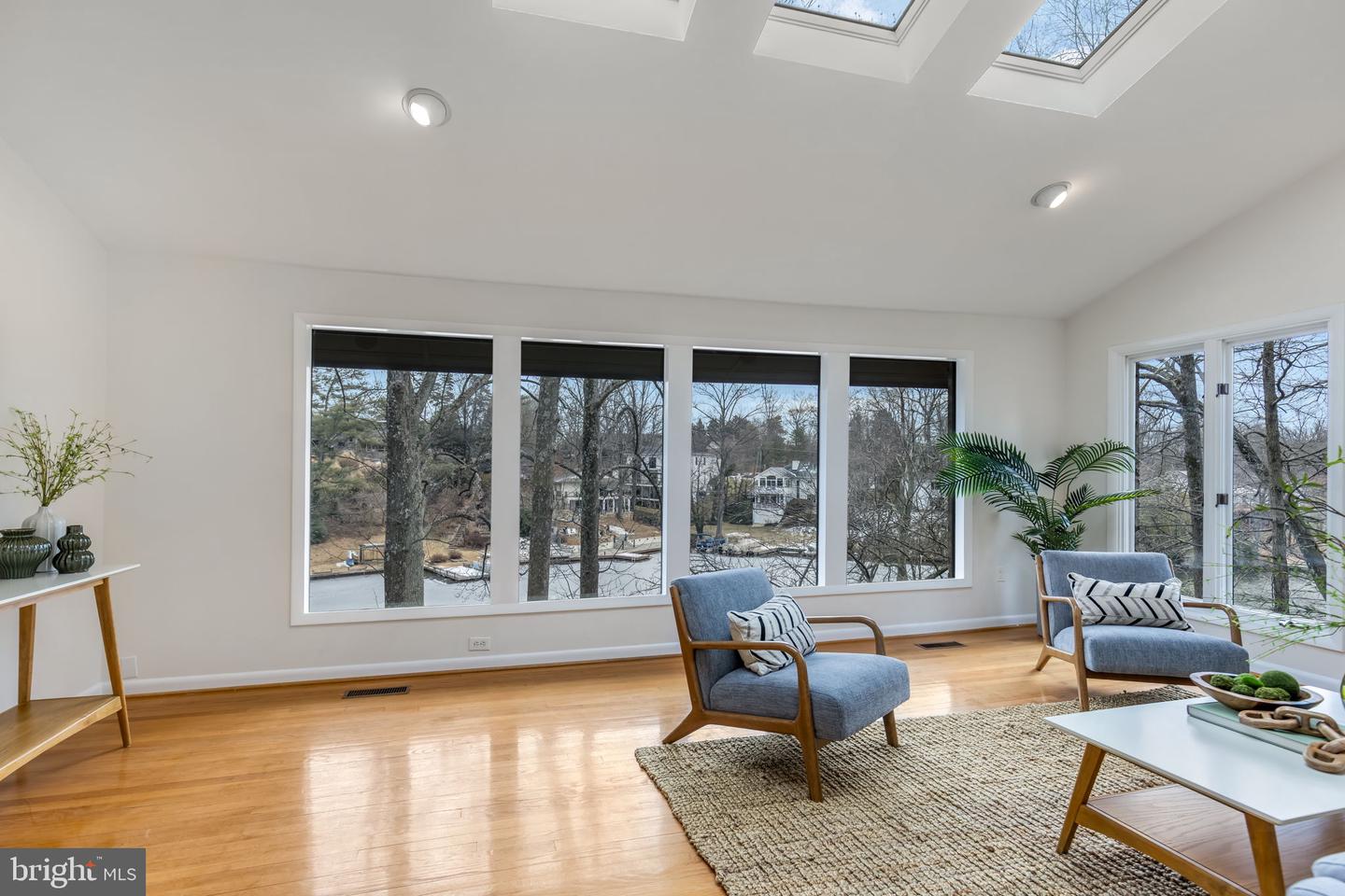 6114 BEACHWAY DR, FALLS CHURCH, Virginia 22041, 4 Bedrooms Bedrooms, ,3 BathroomsBathrooms,Residential,For sale,6114 BEACHWAY DR,VAFX2283782 MLS # VAFX2283782