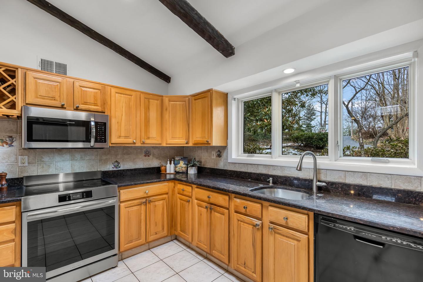 6114 BEACHWAY DR, FALLS CHURCH, Virginia 22041, 4 Bedrooms Bedrooms, ,3 BathroomsBathrooms,Residential,For sale,6114 BEACHWAY DR,VAFX2283782 MLS # VAFX2283782